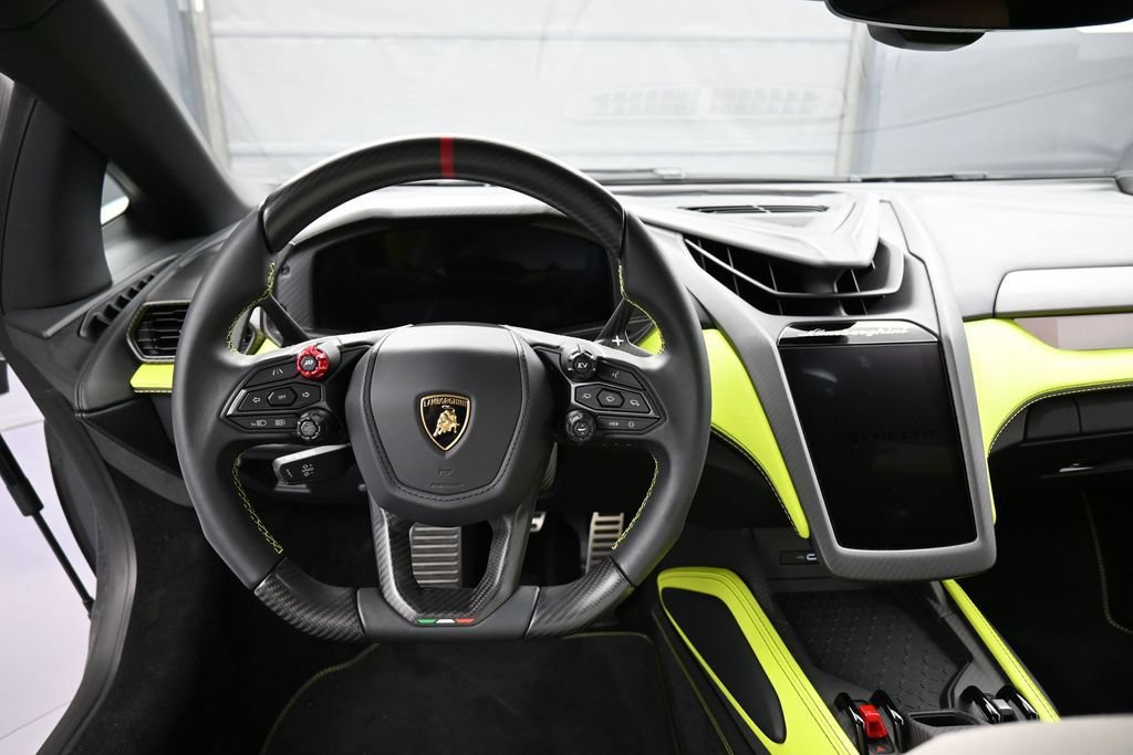 Used 2024 Lamborghini Revuelto AWD/4WD image 17