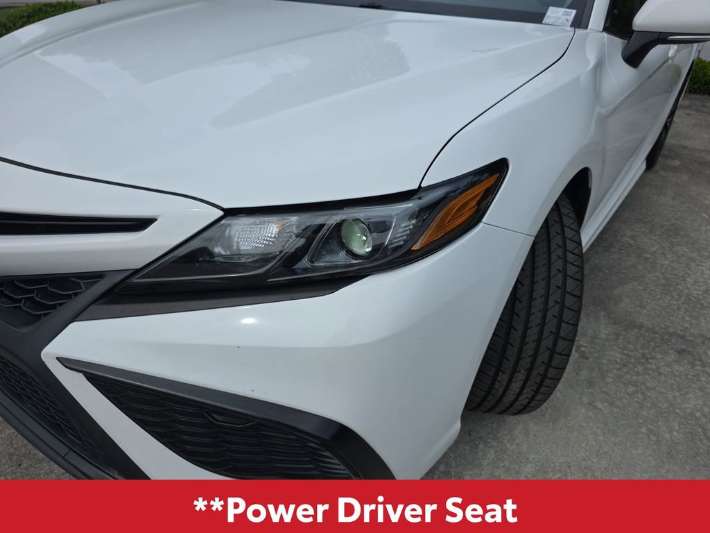 Used 2023 Toyota Camry SE FWD image 12