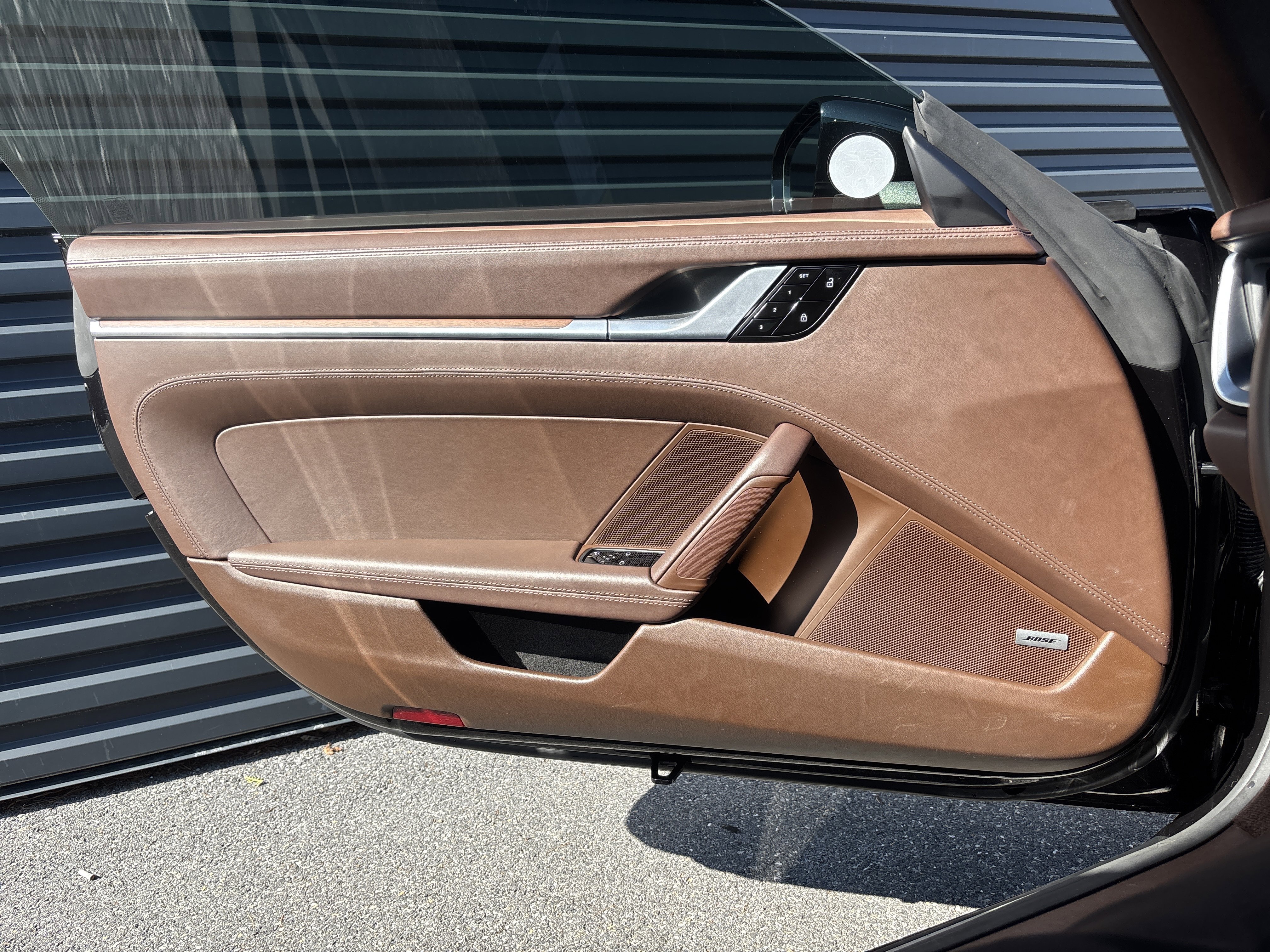 Used 2020 Porsche 911 Carrera 4S w/ Premium Package image 15