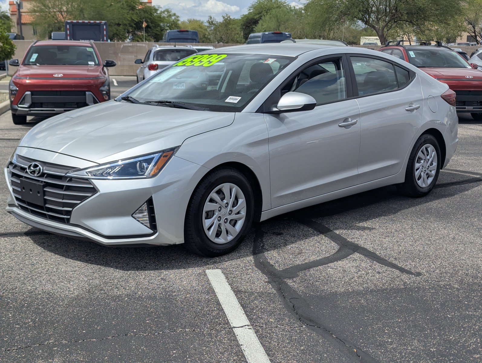 Used 2019 Hyundai Elantra SE FWD image 5