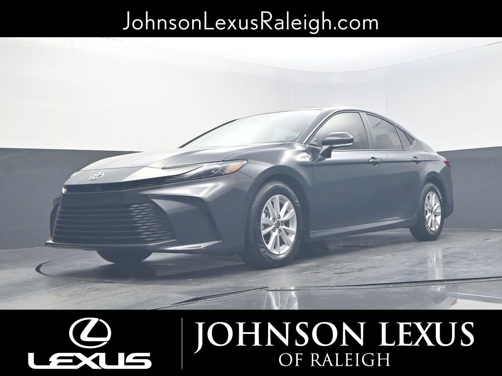 Used 2025 Toyota Camry Hybrid image 18