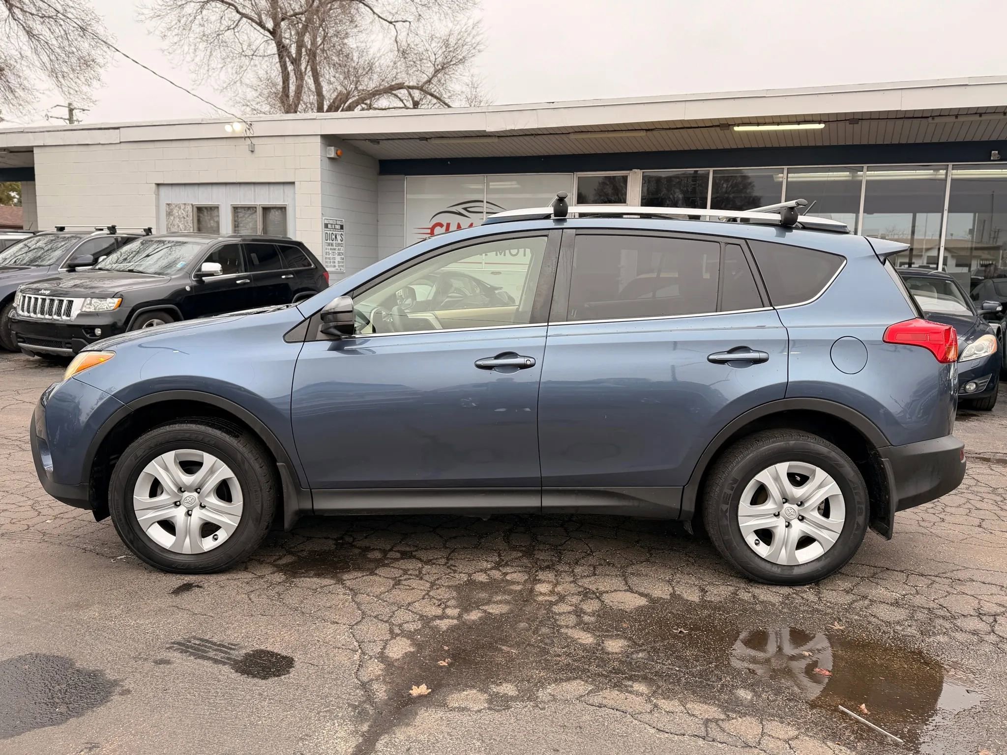 Used 2013 Toyota RAV4 LE image 7