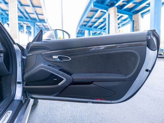 Used 2025 Porsche 718 Cayman GT4 image 45