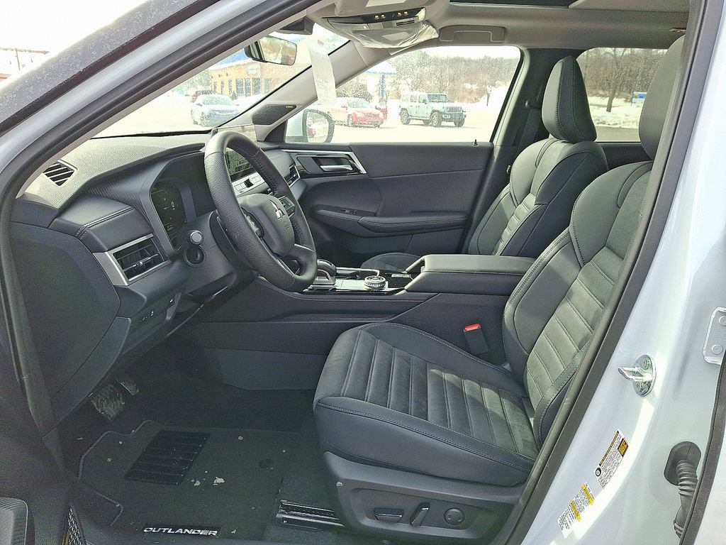 New 2026 Mitsubishi Outlander SE AWD/4WD image 6