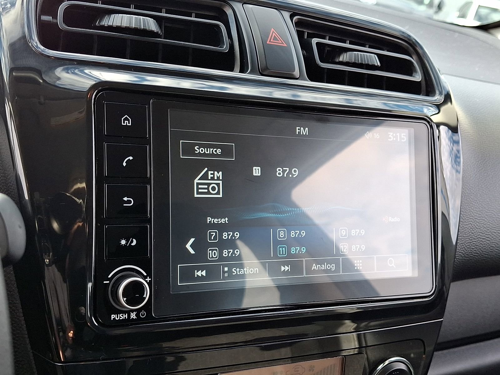 Used 2024 Mitsubishi Mirage ES image 19