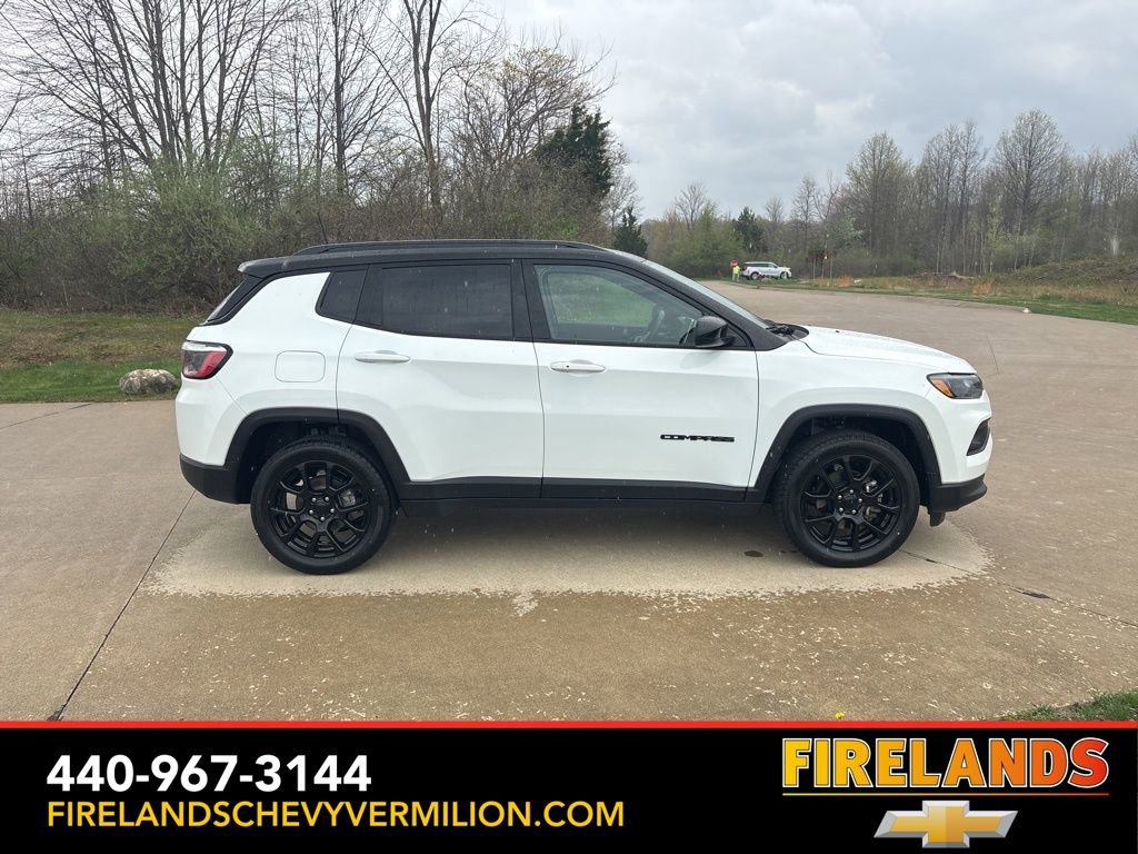 Used 2022 Jeep Compass Altitude w/ Convenience Group image 9