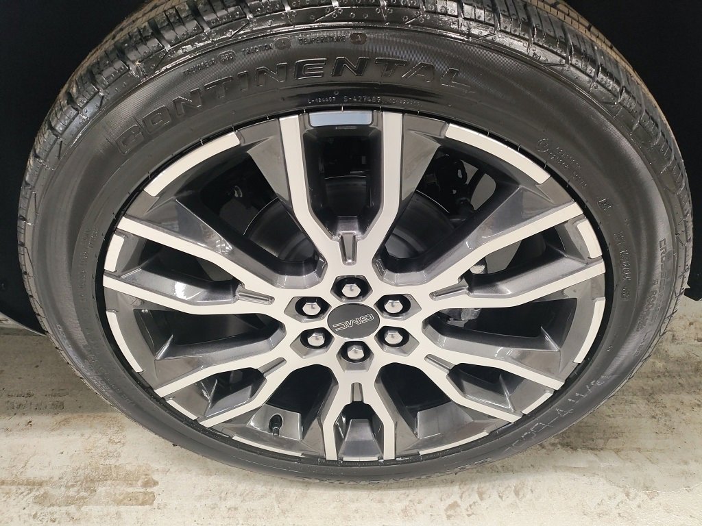 New 2026 GMC Acadia Denali Ultimate w/ LPO, Floor Liner Package image 21