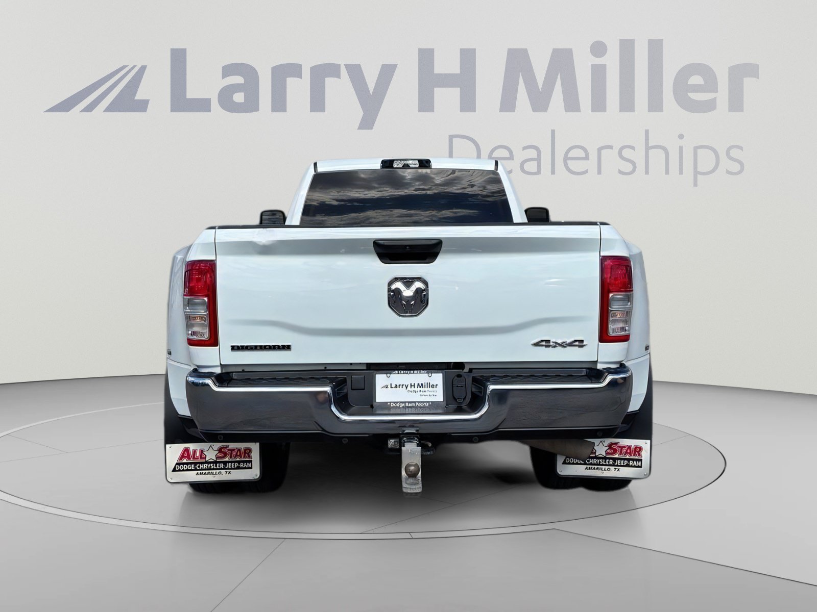 Used 2023 RAM 3500 Big Horn w/ Level 1 Equipment Group AWD/4WD image 4