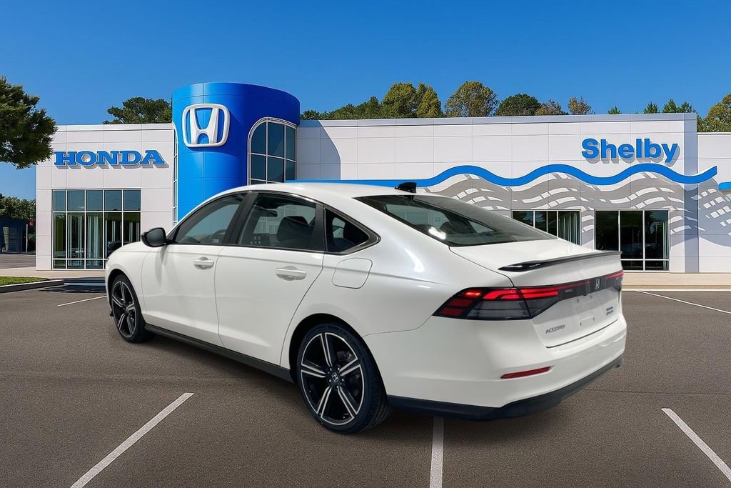 Used 2024 Honda Accord Sport image 6