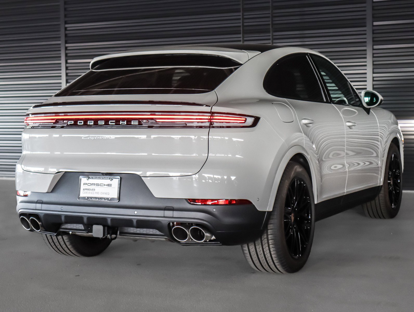 Used 2026 Porsche Cayenne S image 10