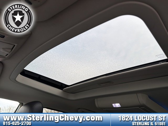 Used 2015 Chrysler Town & Country Touring-L w/ Driver Convenience Group image 18