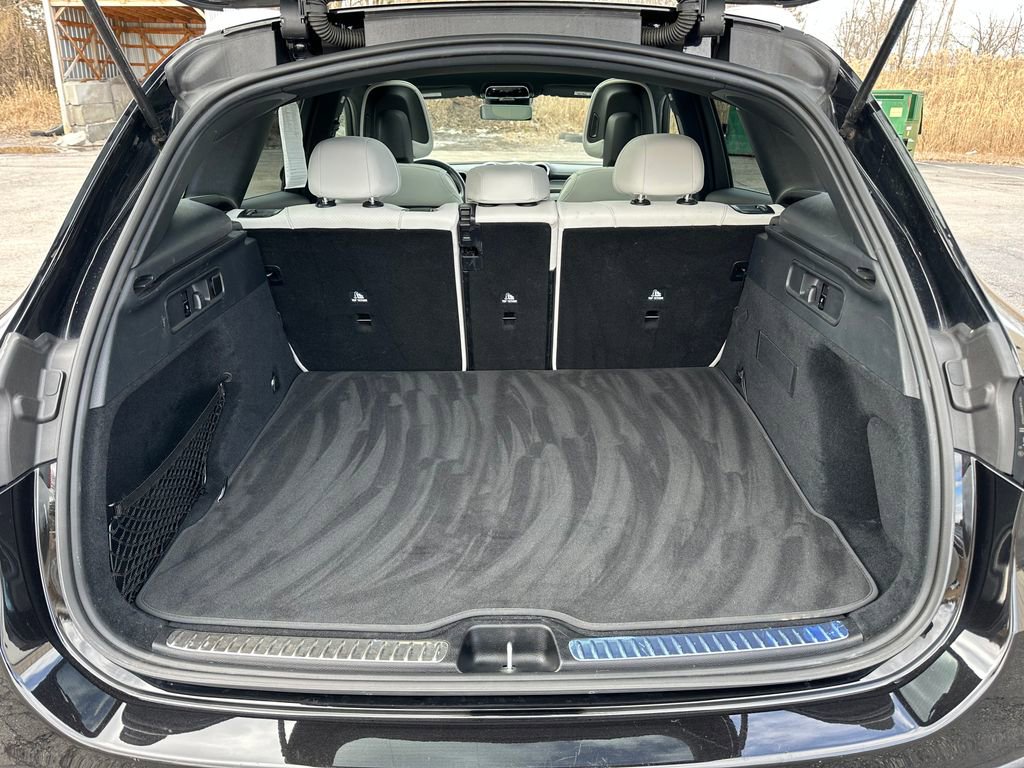 Used 2024 Mercedes-Benz GLC 300 4MATIC image 17