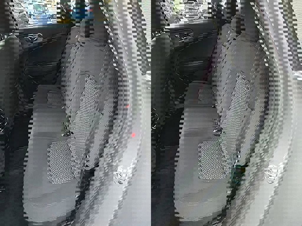 Used 2023 Kia Sportage LX image 21