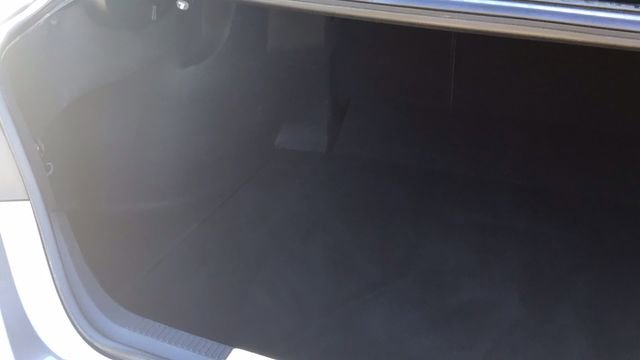 Used 2020 Toyota Camry SE image 11