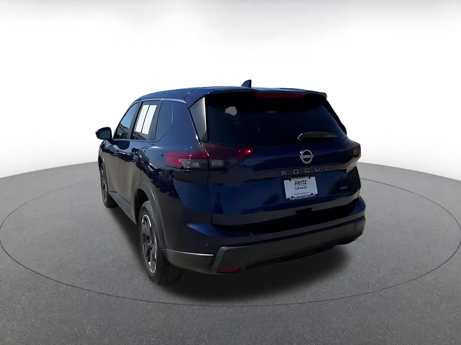 Used 2025 Nissan Rogue SV AWD/4WD image 10