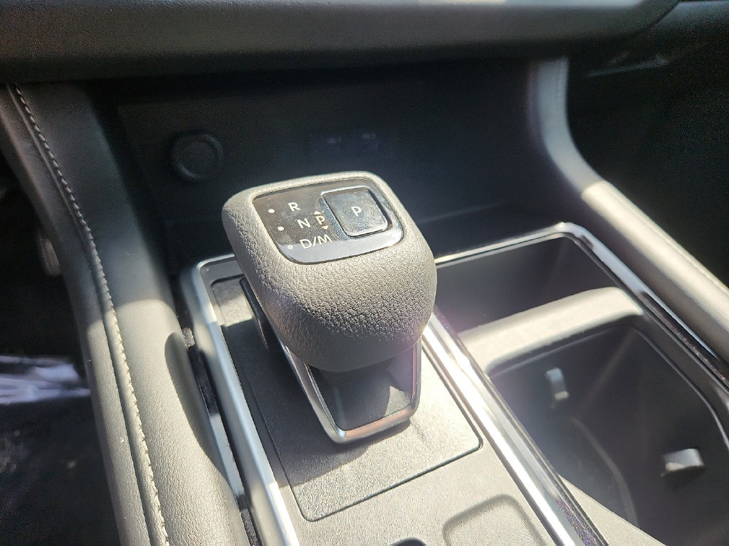Used 2023 Nissan Pathfinder SV w/ SV Premium Package AWD/4WD image 14