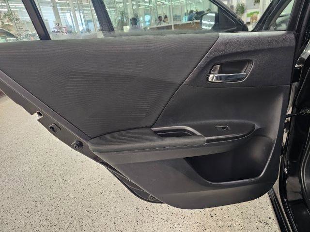 Used 2016 Honda Accord LX image 28