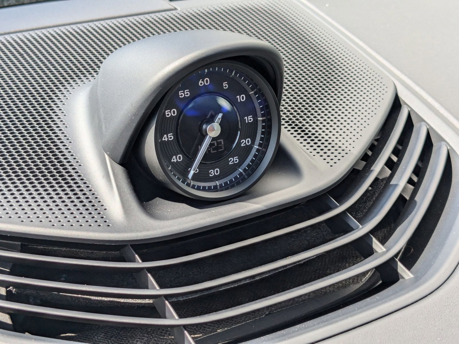 New 2024 Porsche Taycan 4 Cross Turismo image 22