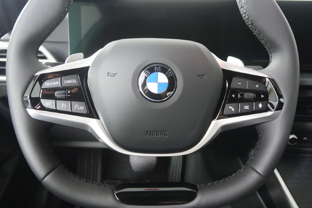 Used 2026 BMW 330i Sedan w/ Premium Package RWD image 18