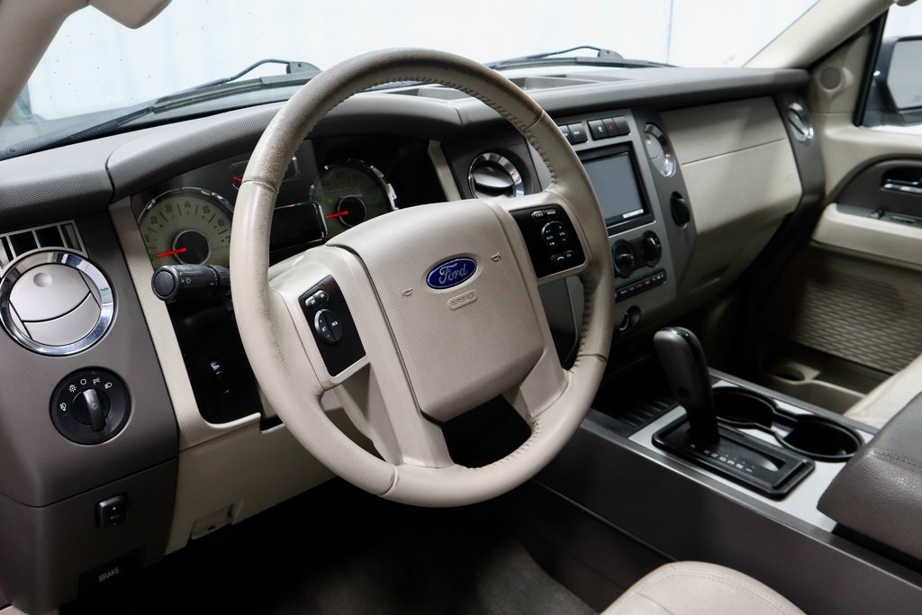 Used 2011 Ford Expedition EL XLT image 26