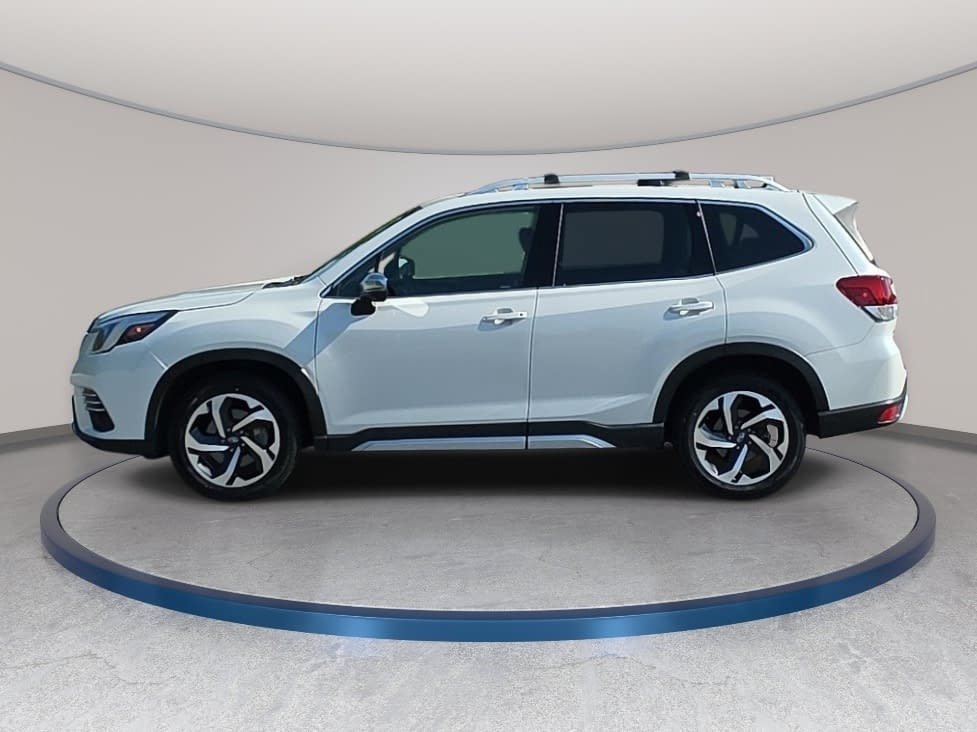 Used 2023 Subaru Forester Touring AWD/4WD image 8