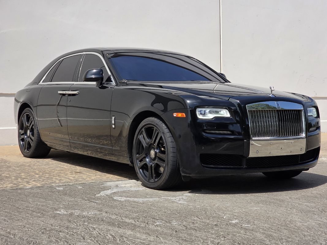 Used 2016 Rolls-Royce Ghost RWD image 7