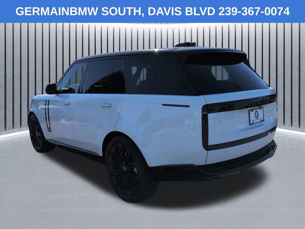 Used 2022 Land Rover Range Rover SE AWD/4WD image 7
