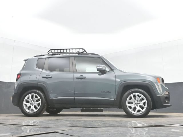 Used 2018 Jeep Renegade Altitude FWD image 47