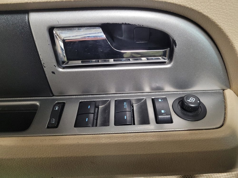 Used 2015 Ford Expedition EL XLT image 27