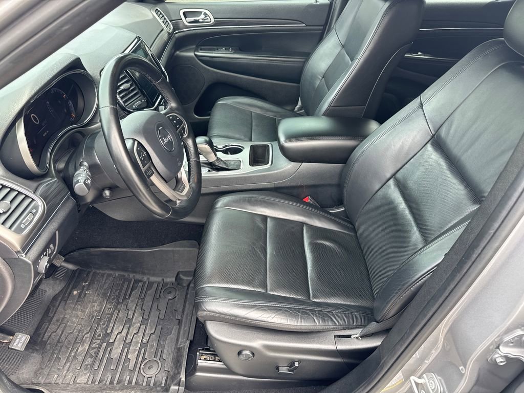 Used 2020 Jeep Grand Cherokee Limited w/ Luxury Group II image 9