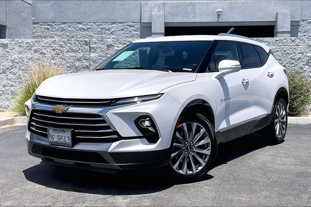 Used 2023 Chevrolet Blazer Premier w/ Enhanced Convenience Package FWD image 1