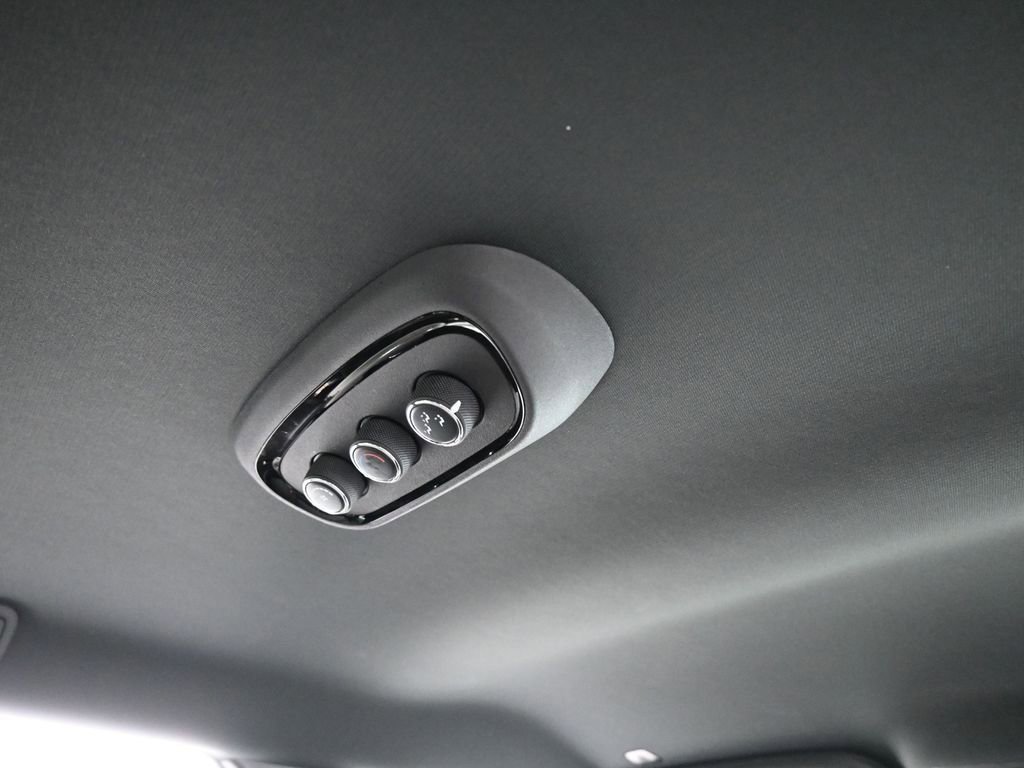 Used 2023 Dodge Durango R/T image 43