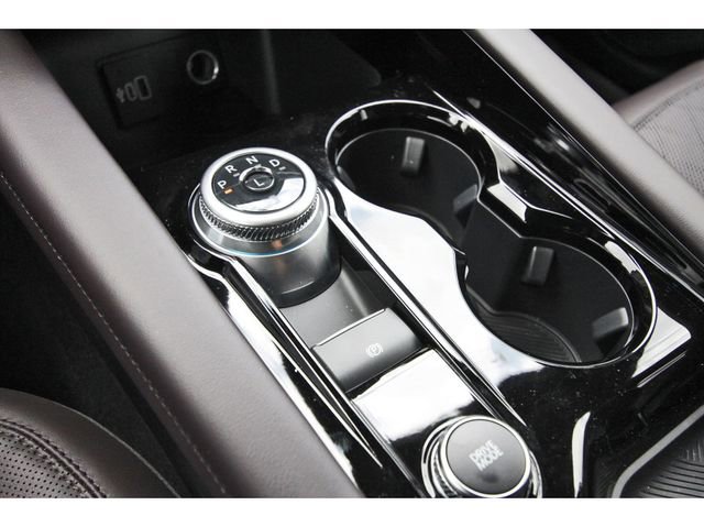 Used 2026 Ford Explorer Platinum image 27