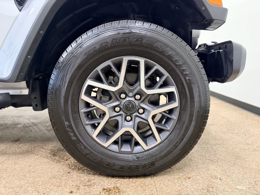 Used 2024 Jeep Wrangler Sahara w/ Technology Group AWD/4WD image 25