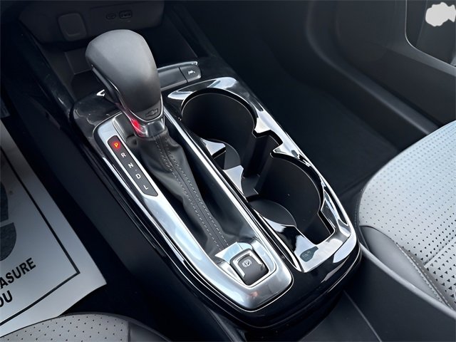 Used 2025 Chevrolet Trax LT w/ Driver Confidence Package image 16