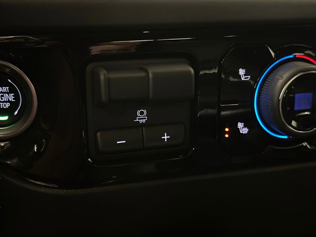 Certified 2024 Chevrolet Silverado 1500 LT Trail Boss w/ Convenience Package II image 30