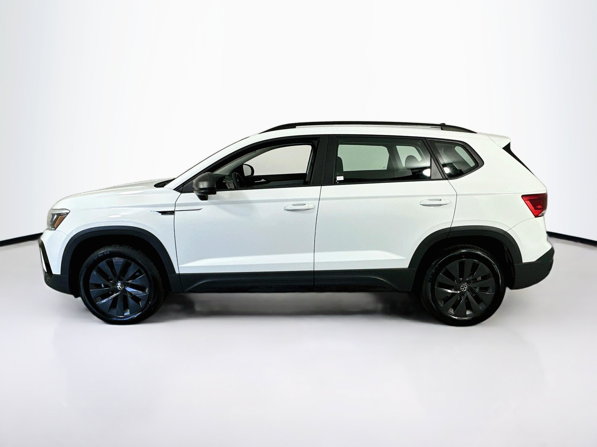 Used 2023 Volkswagen Taos S FWD image 8