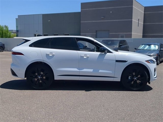 New 2025 Jaguar F-PACE R-Dynamic S image 18