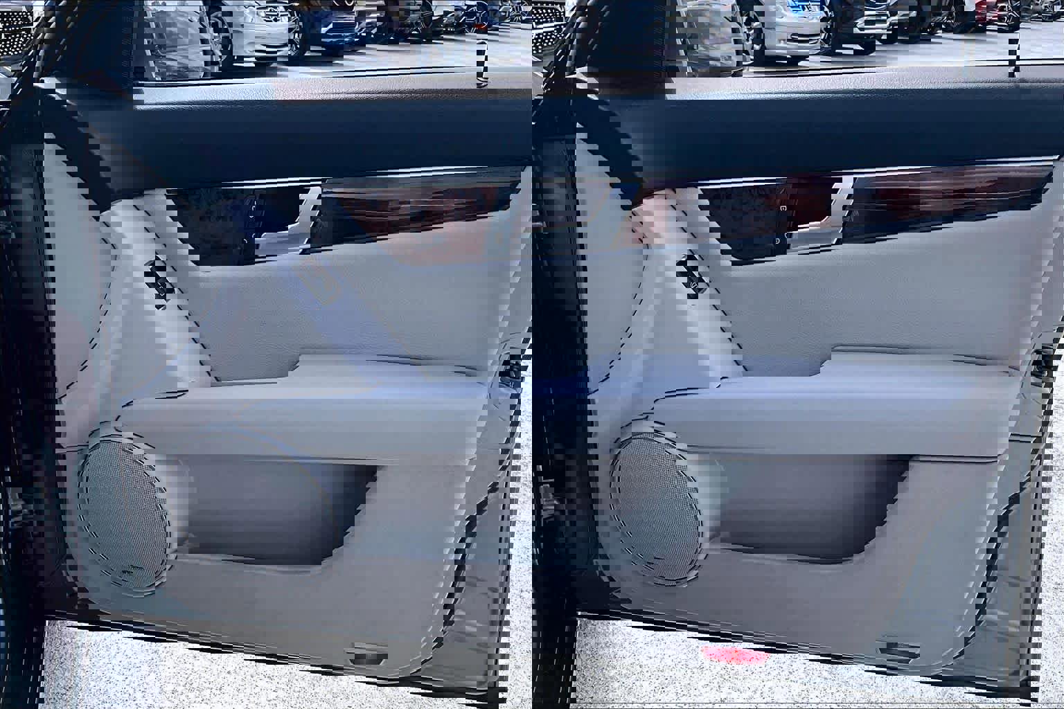 Used 2012 Mercedes-Benz C 300 4MATIC Sedan image 21