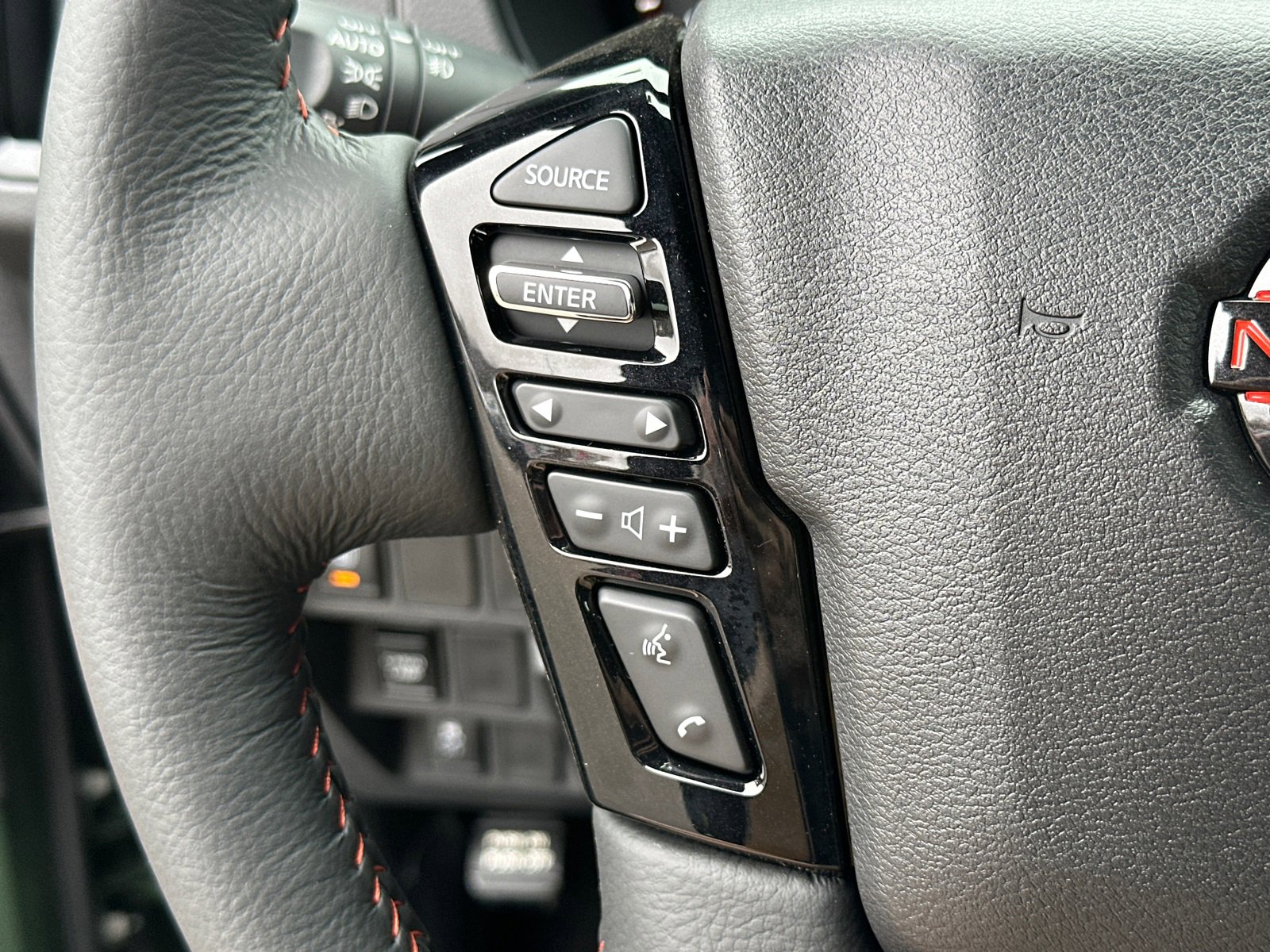 New 2026 Nissan Frontier Pro-X w/ Pro-X Convenience Package image 25