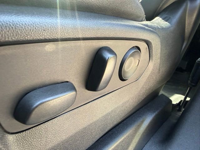 Used 2022 Chevrolet Suburban LT AWD/4WD image 15