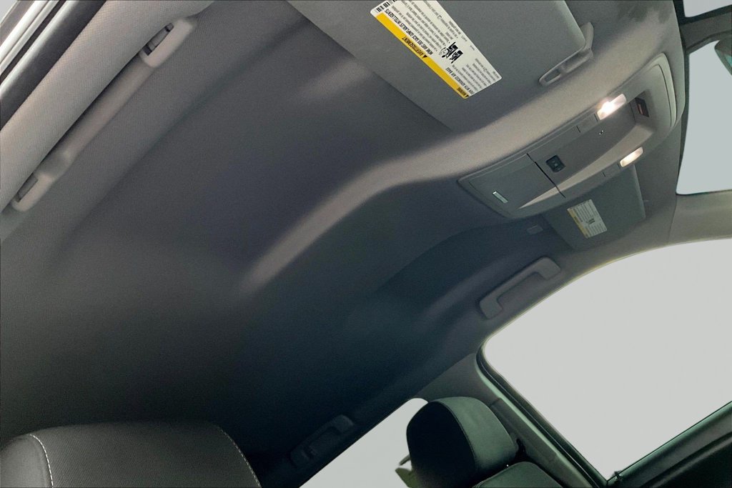 Used 2018 Chevrolet Silverado 1500 LT w/ All Star Edition AWD/4WD image 31