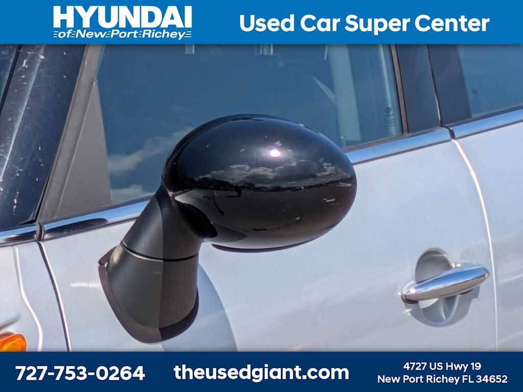 Used 2013 MINI Cooper Countryman FWD image 11