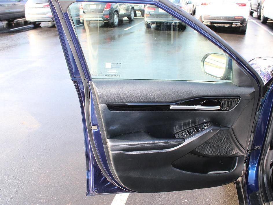 Used 2023 Kia Seltos EX image 30