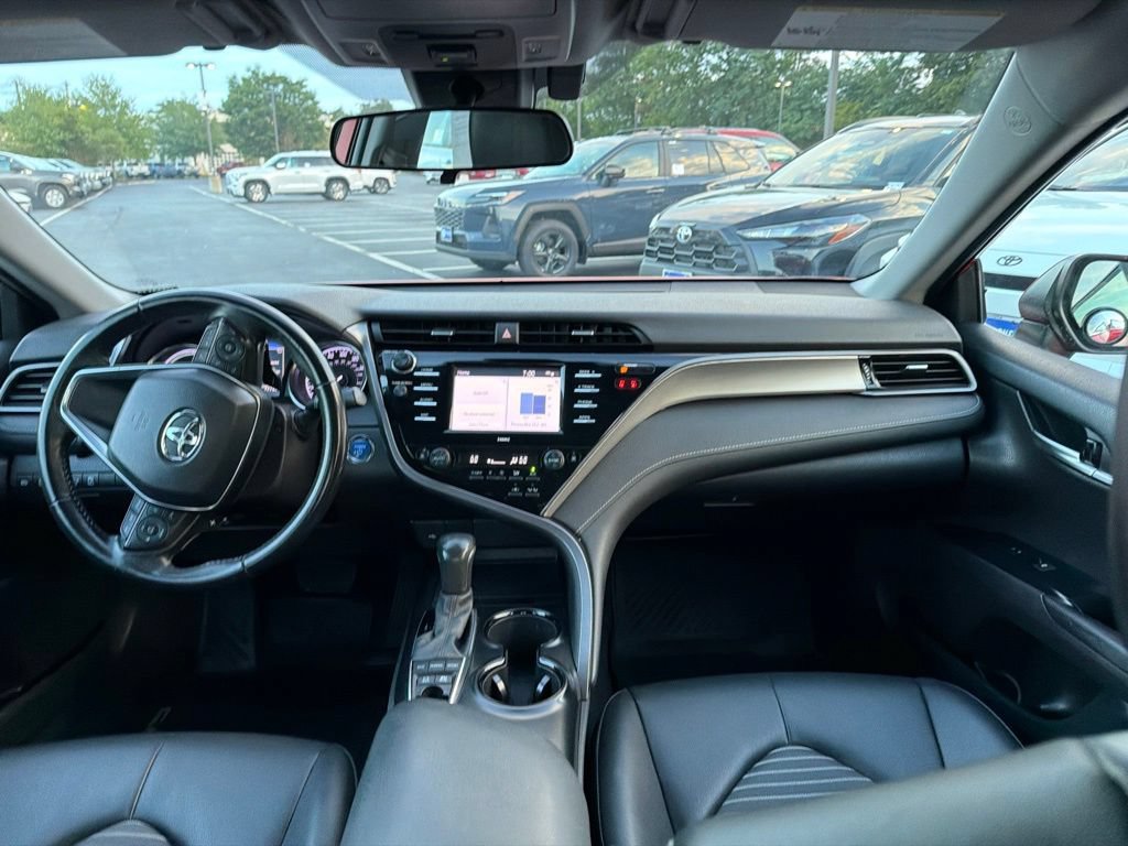 Used 2020 Toyota Camry SE FWD image 15
