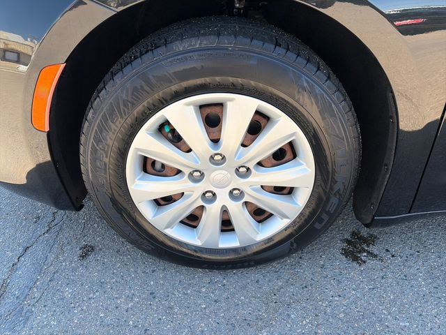 Used 2019 Chrysler Pacifica L FWD image 12