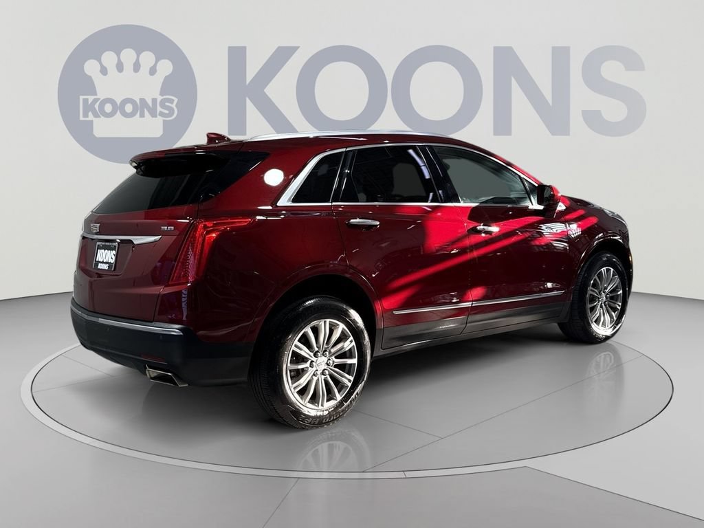 Used 2018 Cadillac XT5 Luxury w/ Driver Awareness Package AWD/4WD image 11