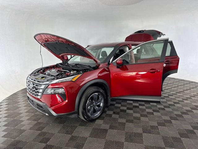 Used 2026 Nissan Rogue SV w/ Cold Weather Package FWD image 12
