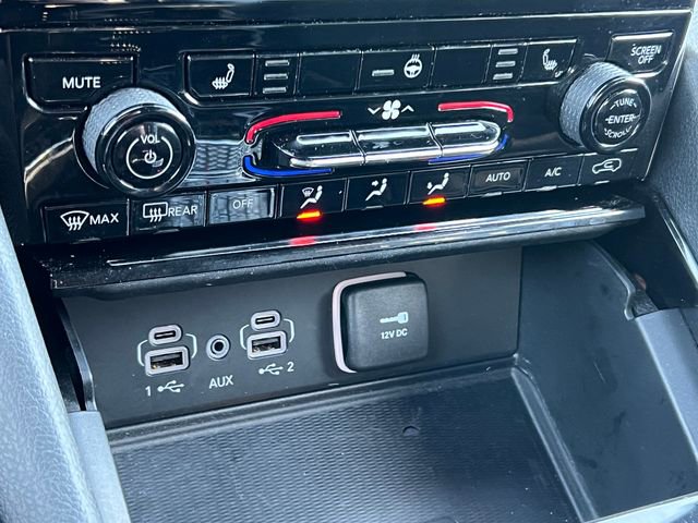 Used 2023 Jeep Grand Cherokee L Laredo image 8