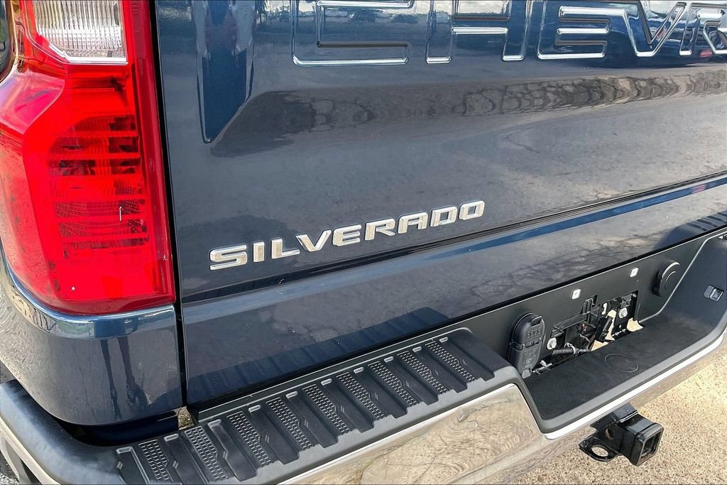 Used 2020 Chevrolet Silverado 1500 LT w/ Texas Edition RWD image 27